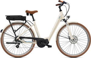 Ivog city up 4.1 : parfaite combinaison d'un vélo à la fois confortable et élégant. Il est doté des pneus anti-crevaisons et de dérailleur.